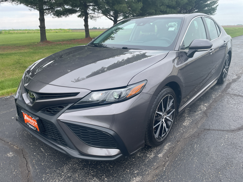 2023 Toyota Camry SE Image 1 of 25