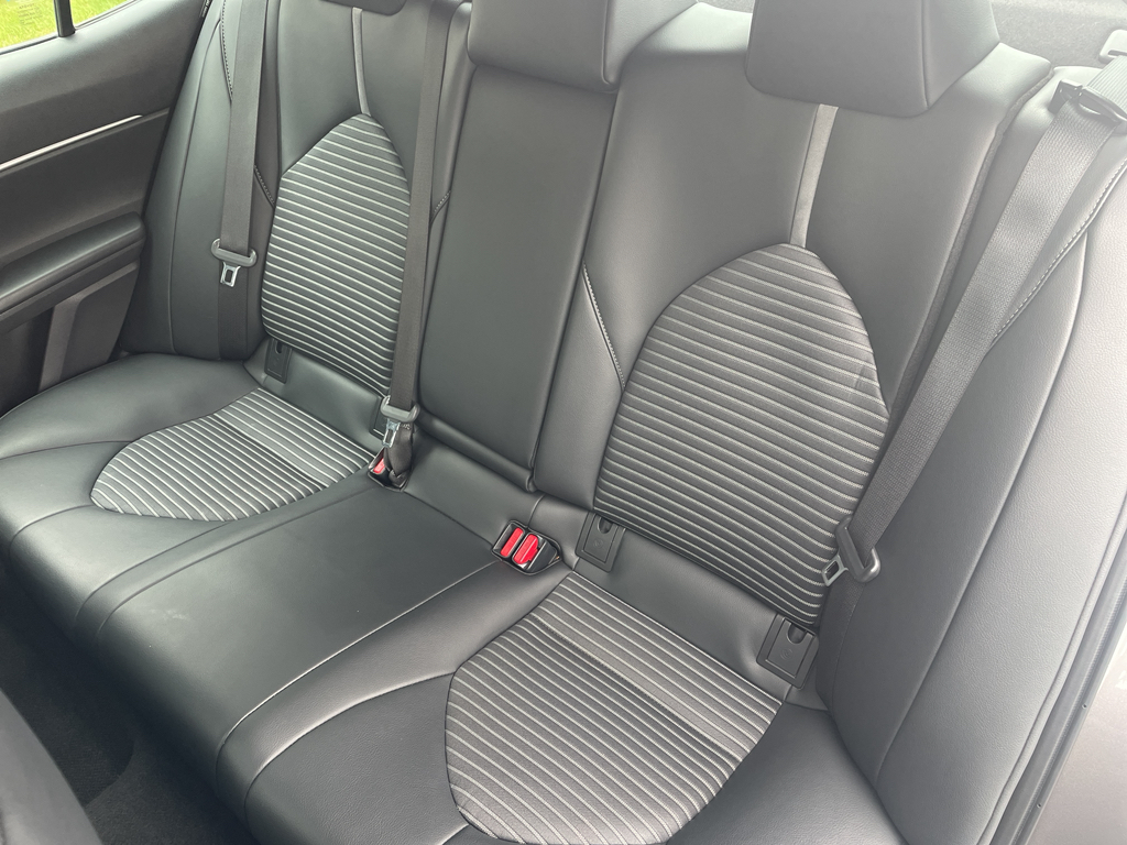 2023 Toyota Camry SE Image 15 of 25