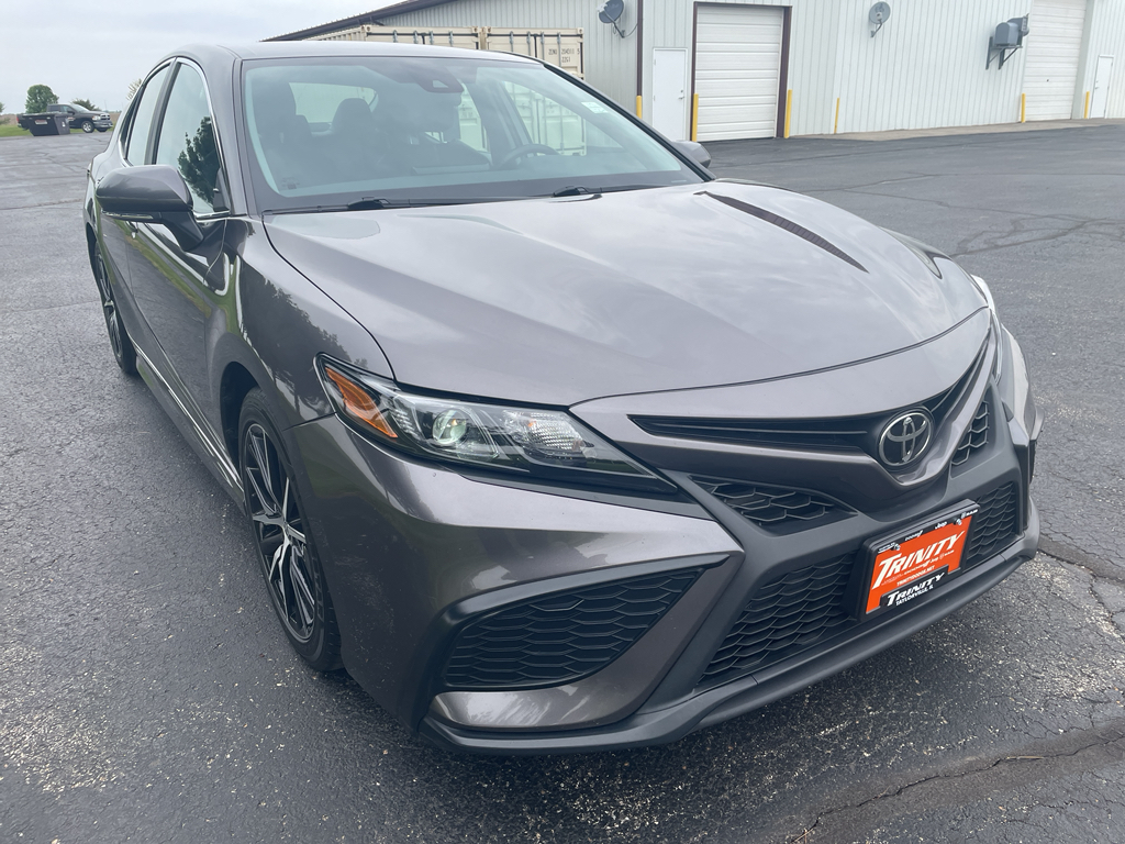 2023 Toyota Camry SE Image 4 of 25