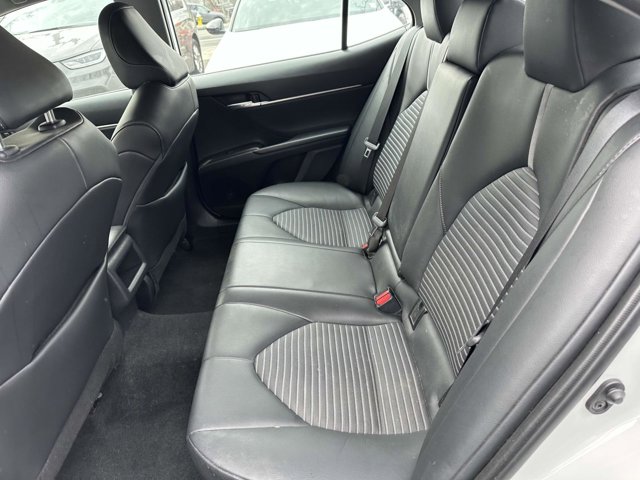 Vehicle image 19 of 37
