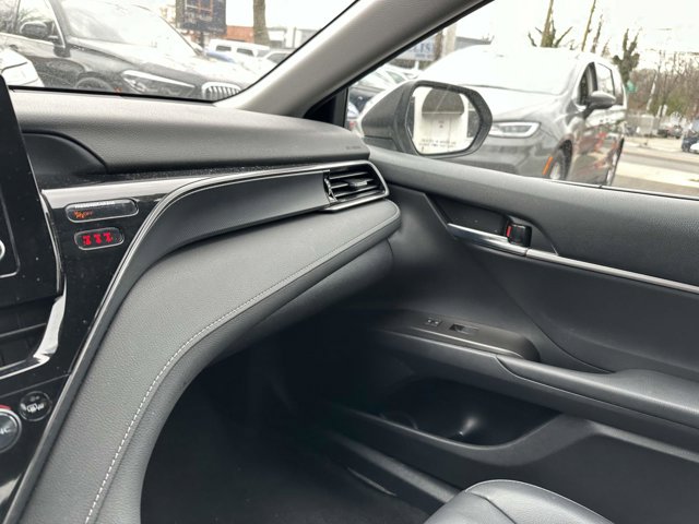 Vehicle image 29 of 37