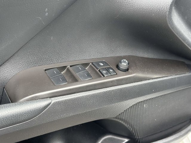 Vehicle image 14 of 37