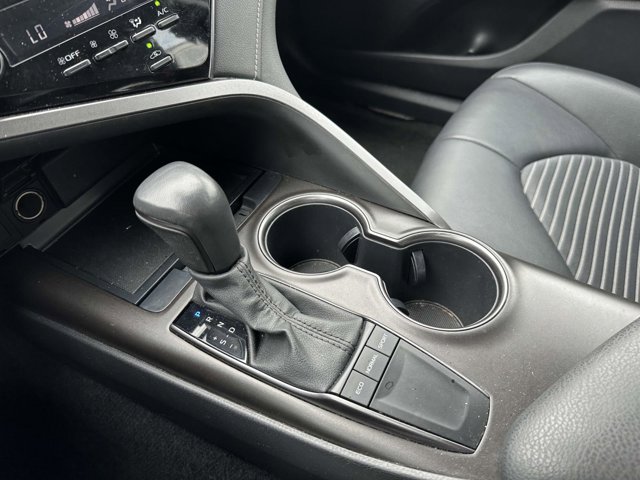 Vehicle image 27 of 37