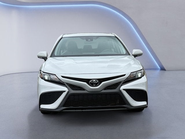 Vehicle image 3 of 42