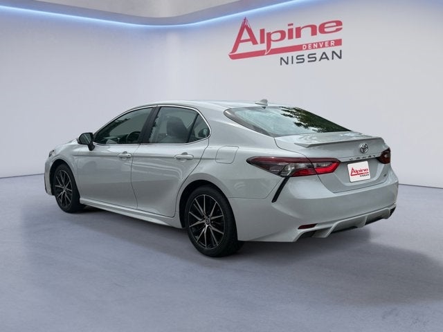 Vehicle image 12 of 42