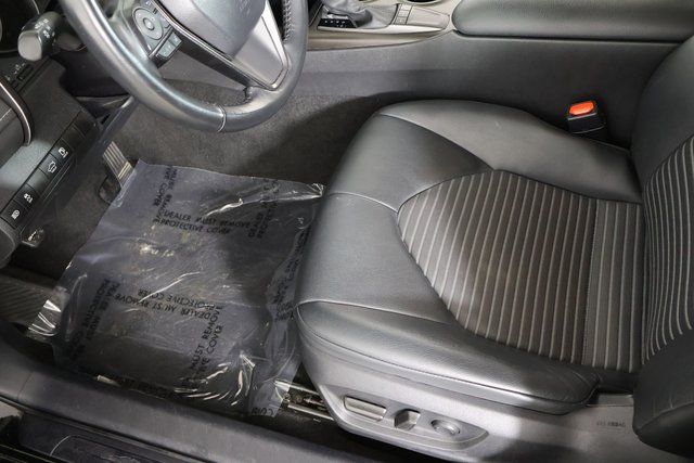 Vehicle image 16 of 29