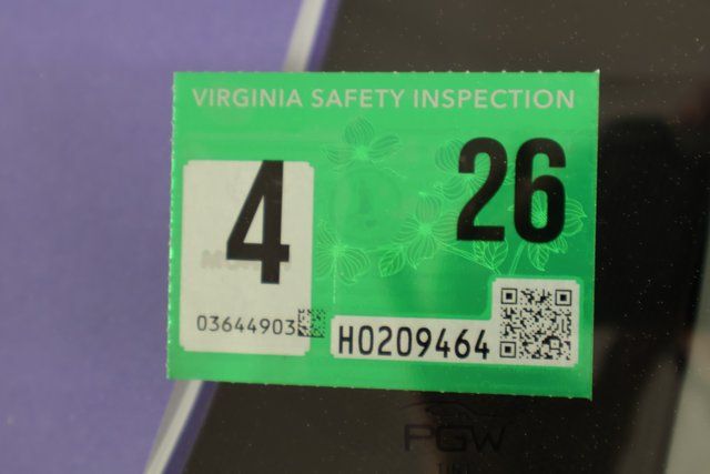 Vehicle image 28 of 29
