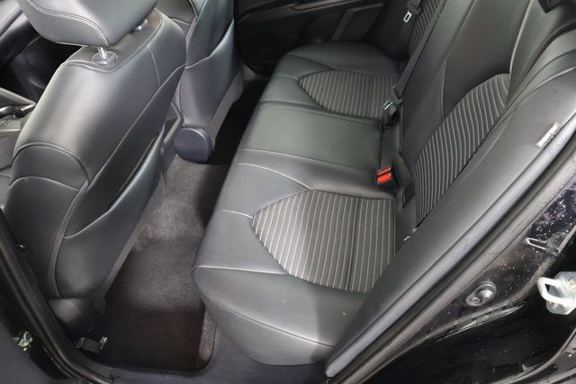 Vehicle image 14 of 29