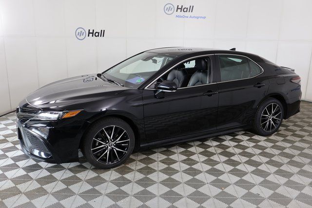 Vehicle image 1 of 29