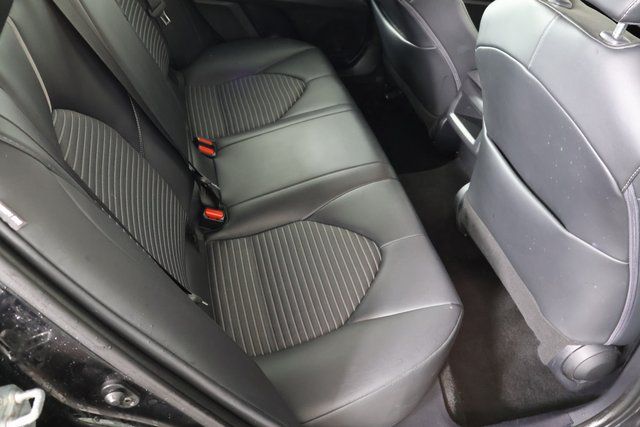 Vehicle image 10 of 29