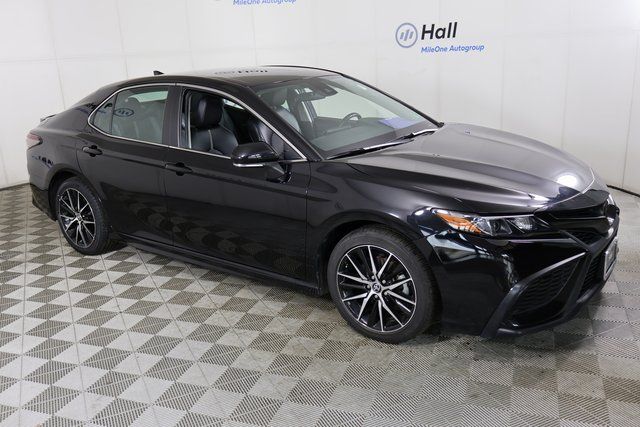 Vehicle image 5 of 29