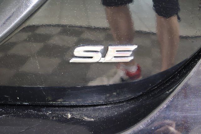 Vehicle image 11 of 29