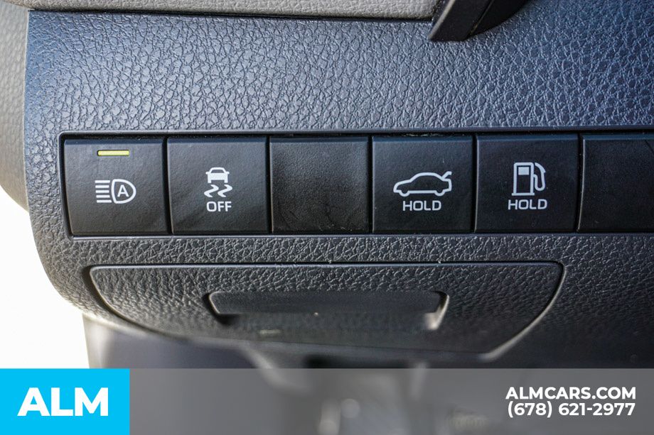 Vehicle image 44 of 73
