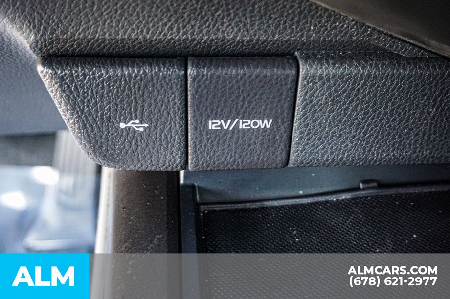 Vehicle image 41 of 73
