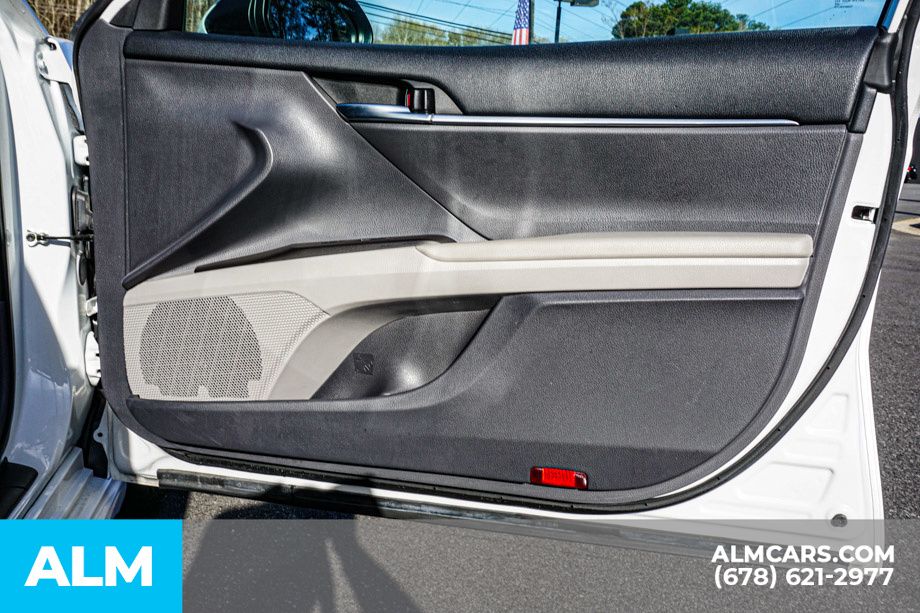Vehicle image 50 of 73