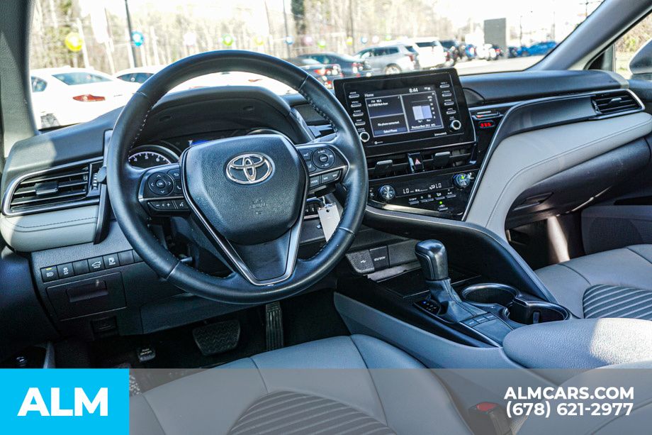 Vehicle image 26 of 73