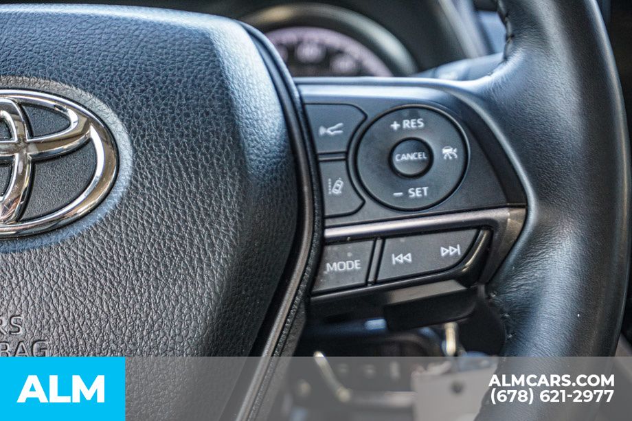 Vehicle image 29 of 73