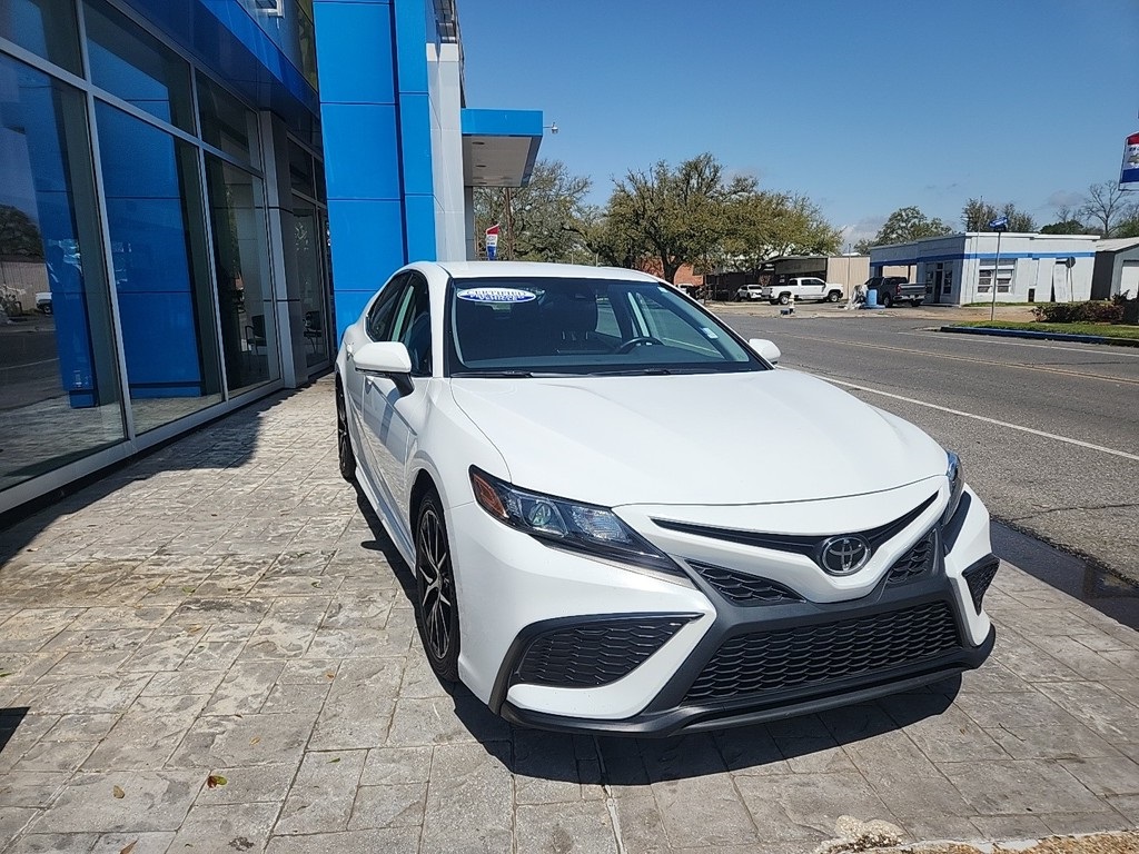 Vehicle image 1 of 10