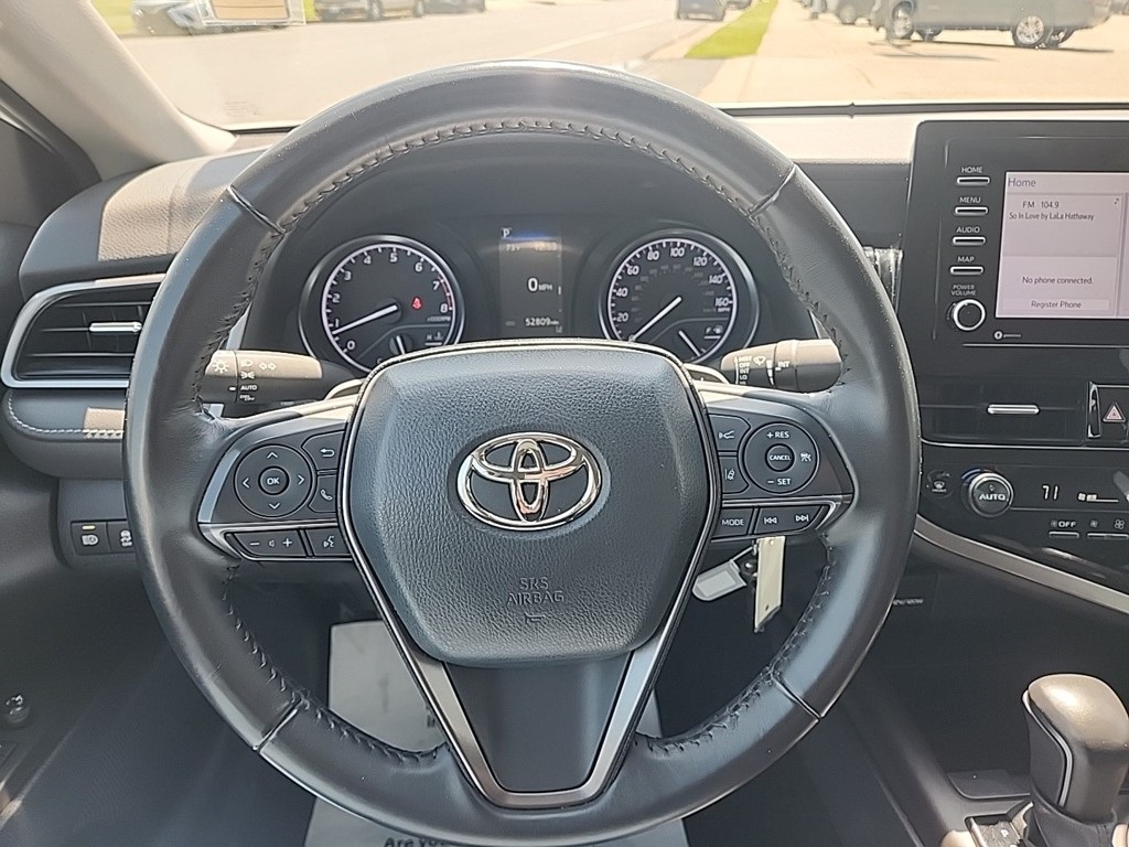 Vehicle image 6 of 10