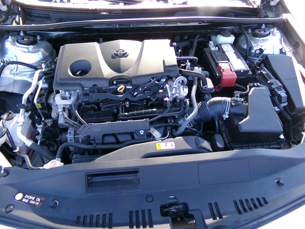 Vehicle image 38 of 40