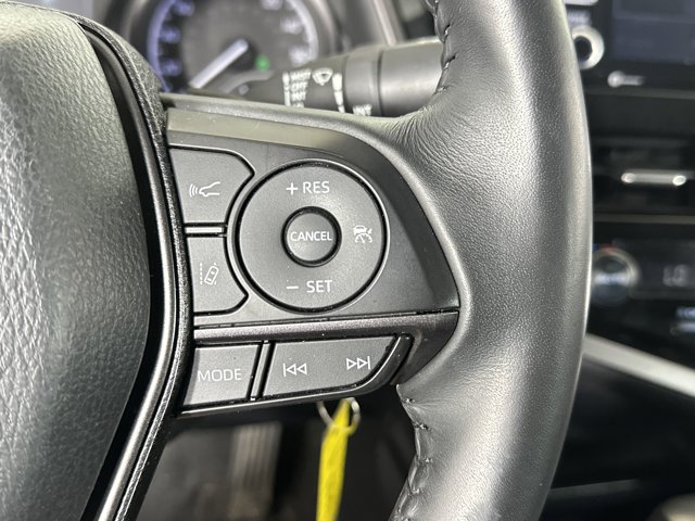 Vehicle image 27 of 30