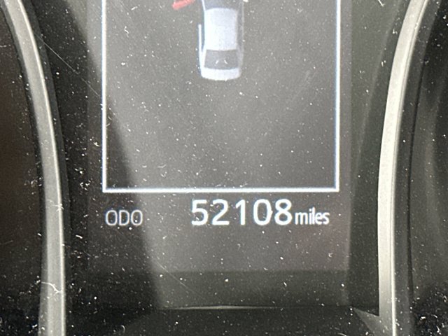 Vehicle image 8 of 30
