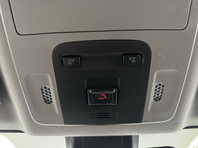 Vehicle image 29 of 30