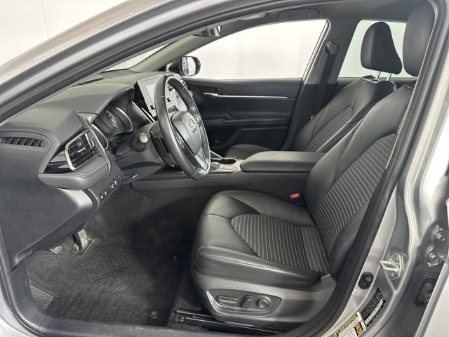 Vehicle image 9 of 30