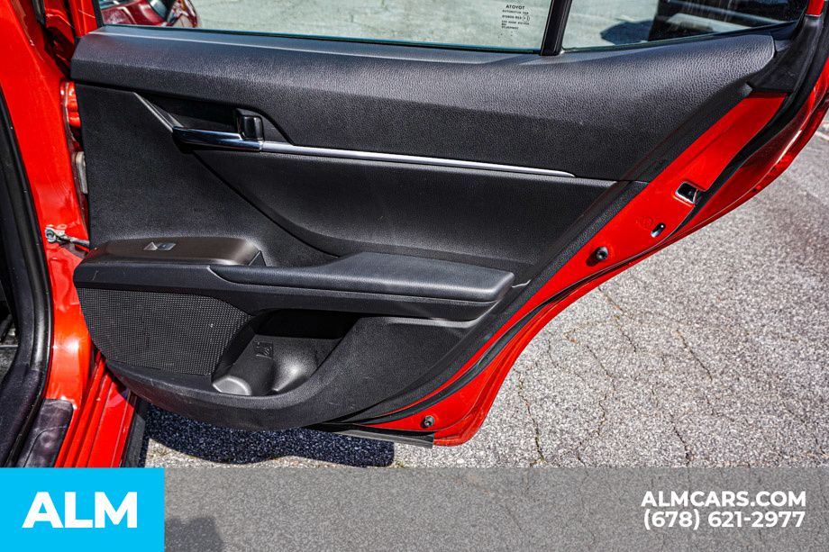 Vehicle image 53 of 74