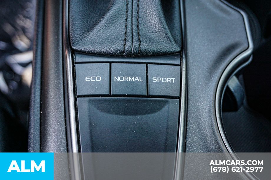 Vehicle image 43 of 74