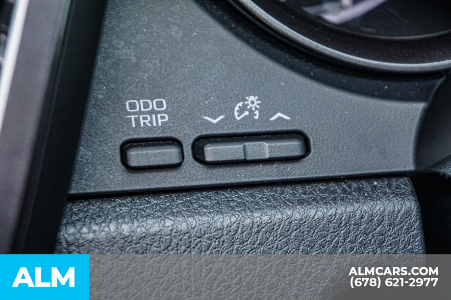 Vehicle image 45 of 74