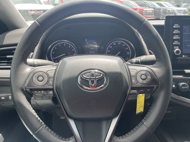 Vehicle image 18 of 27