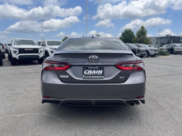 Vehicle image 6 of 27