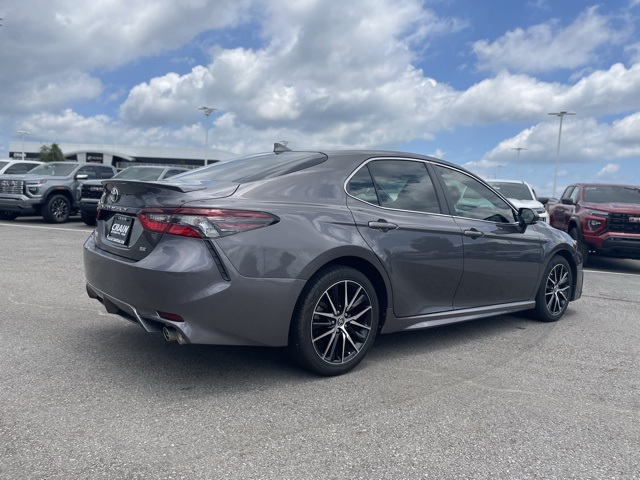 Vehicle image 5 of 27