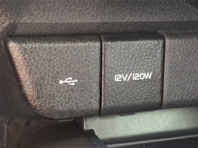 Vehicle image 25 of 30