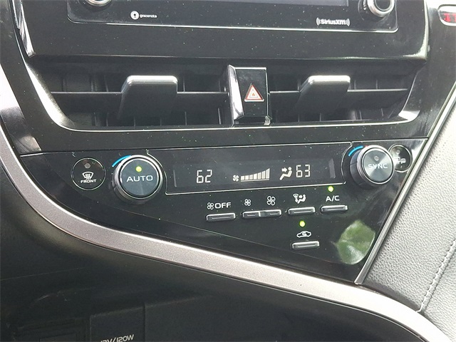 Vehicle image 16 of 30