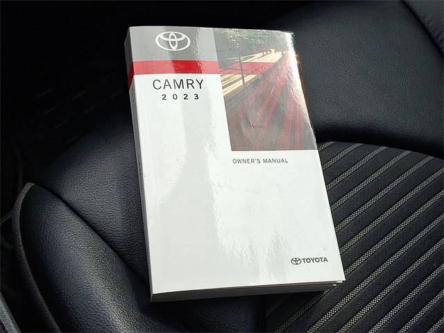 Vehicle image 23 of 30