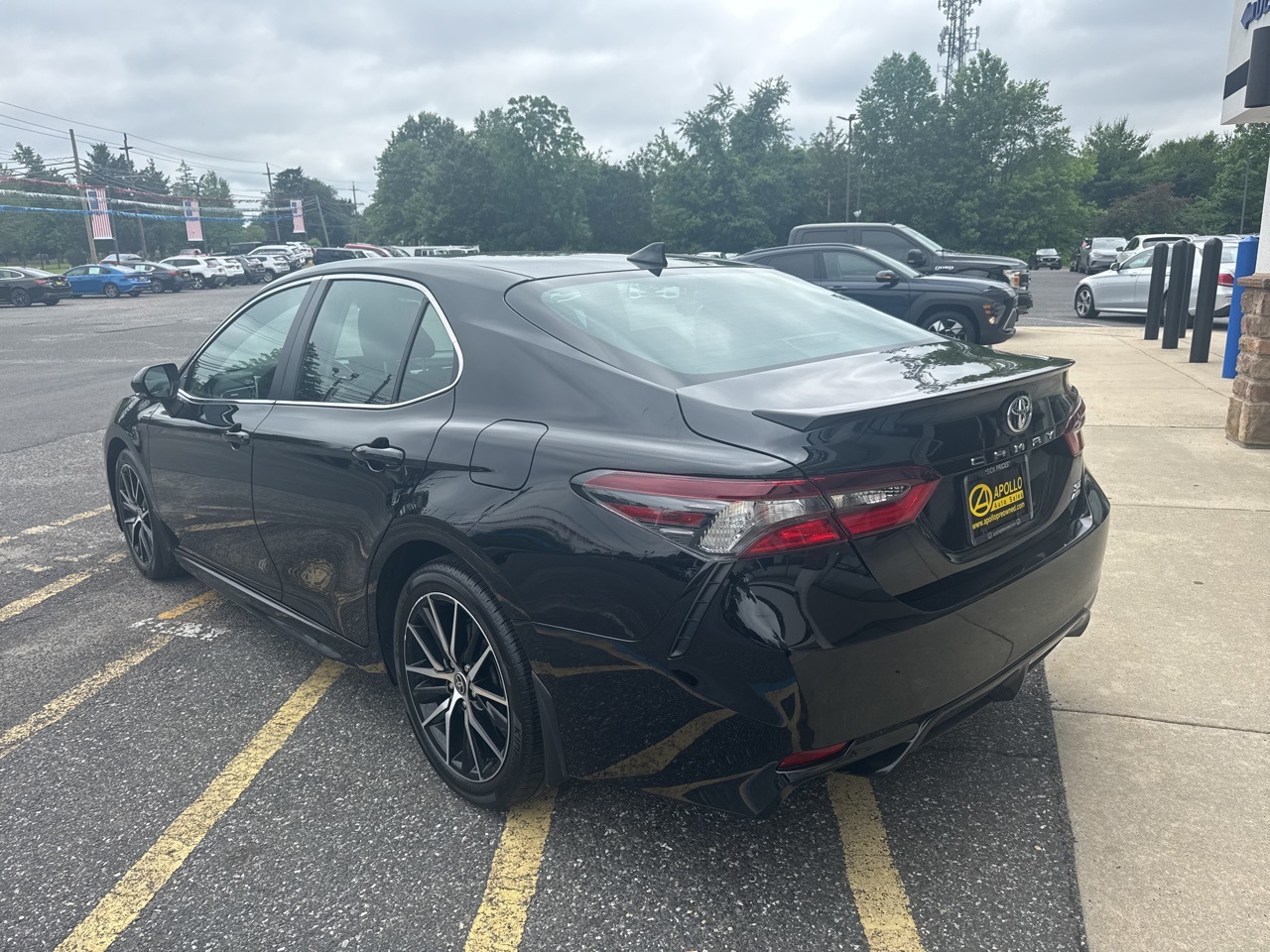 Vehicle image 5 of 16