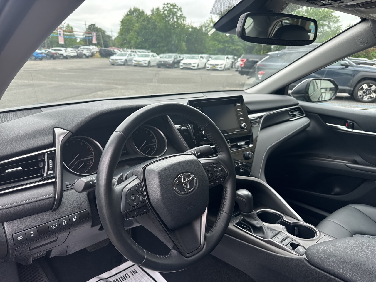 Vehicle image 7 of 16