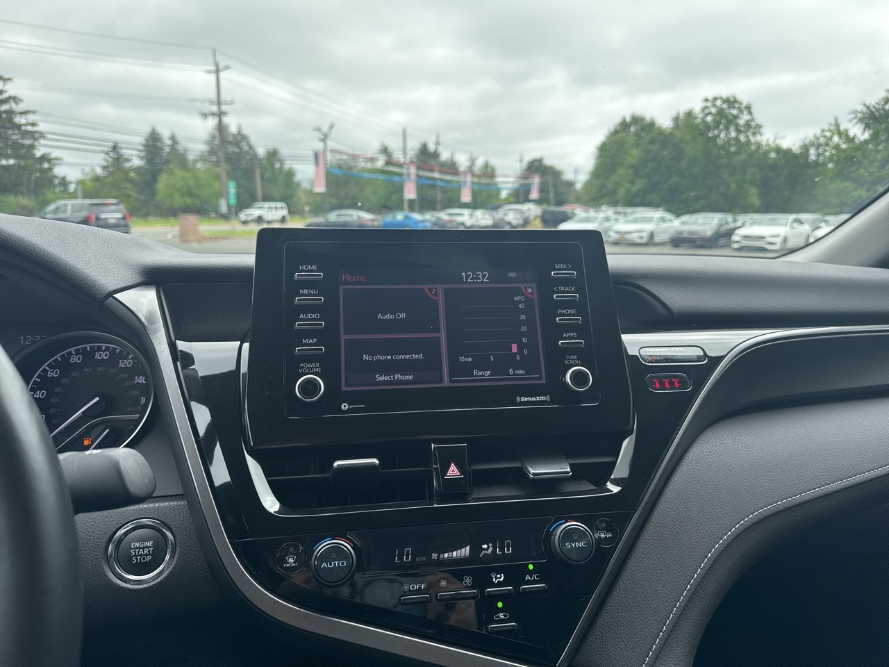 Vehicle image 12 of 16
