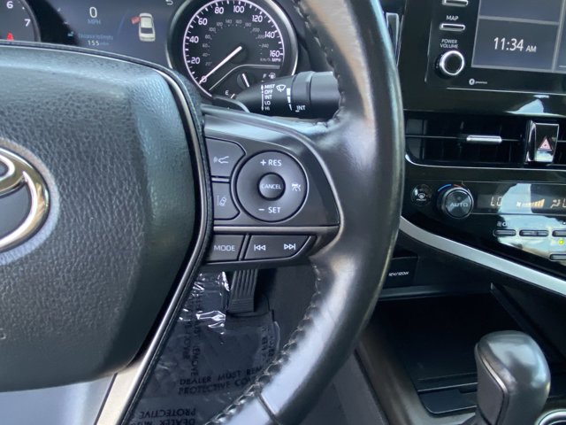 Vehicle image 21 of 25