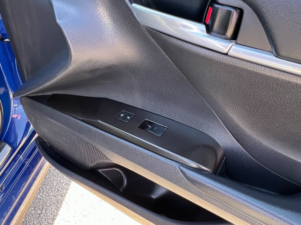Vehicle image 14 of 29