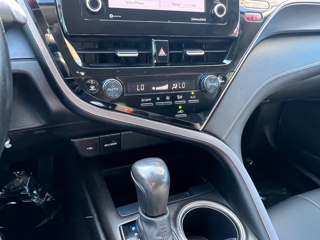 Vehicle image 27 of 29