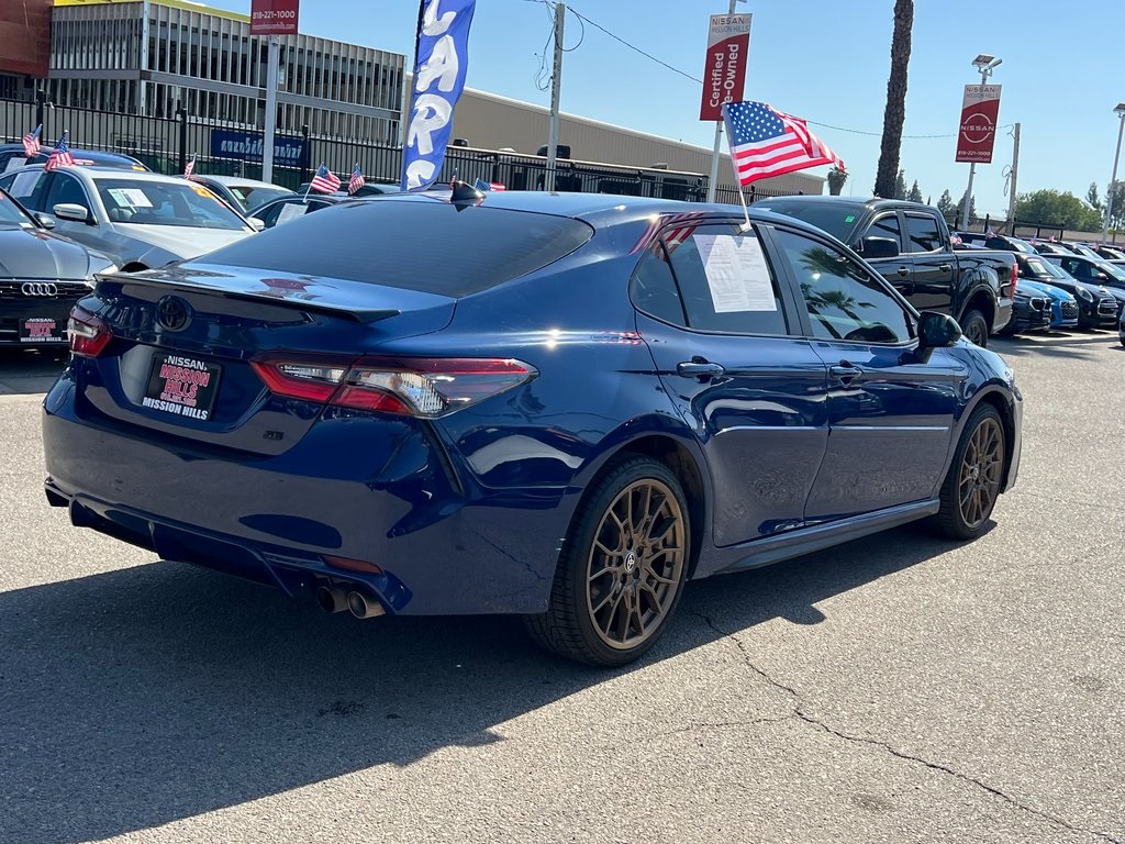 Vehicle image 6 of 29