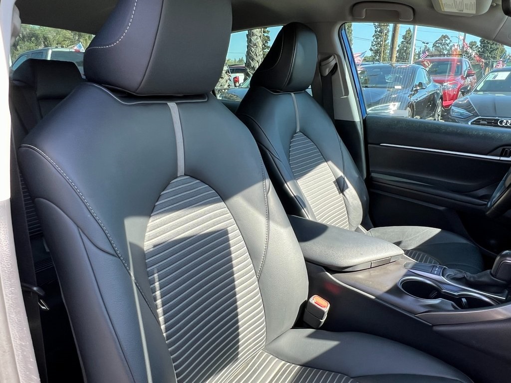 Vehicle image 13 of 29
