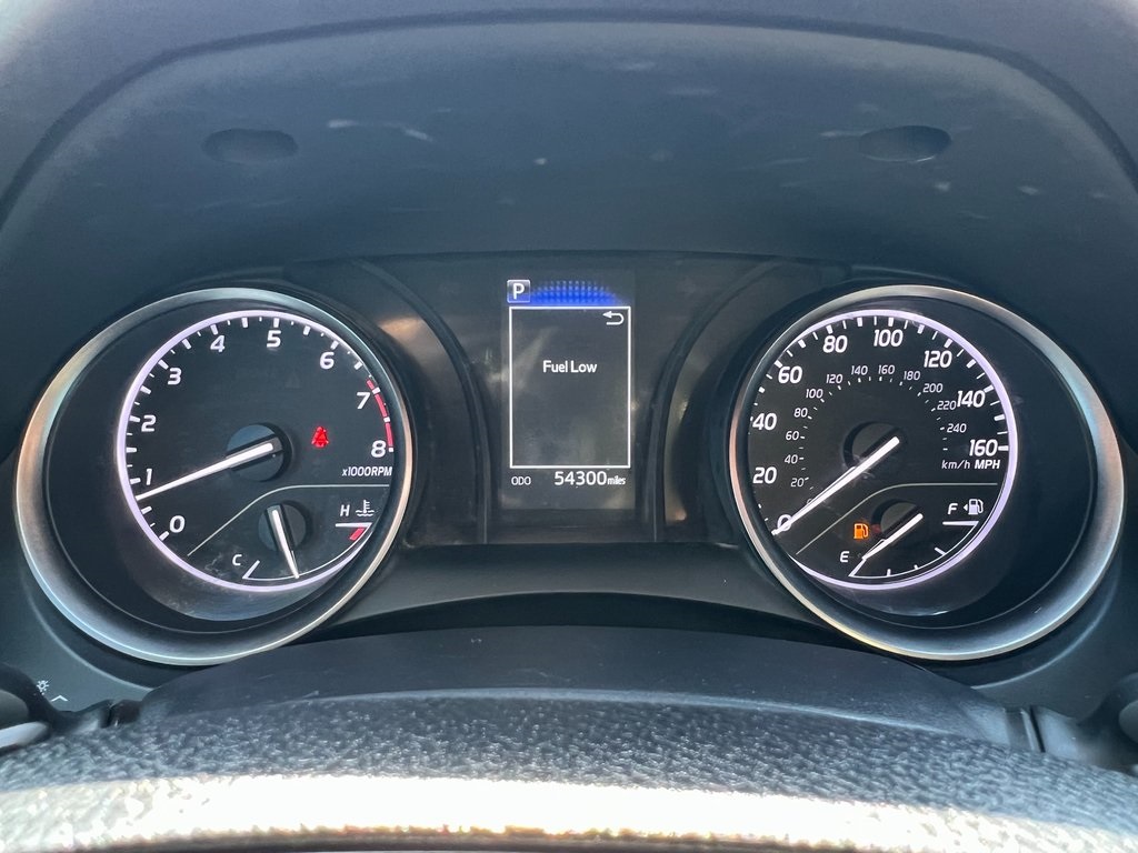 Vehicle image 26 of 29
