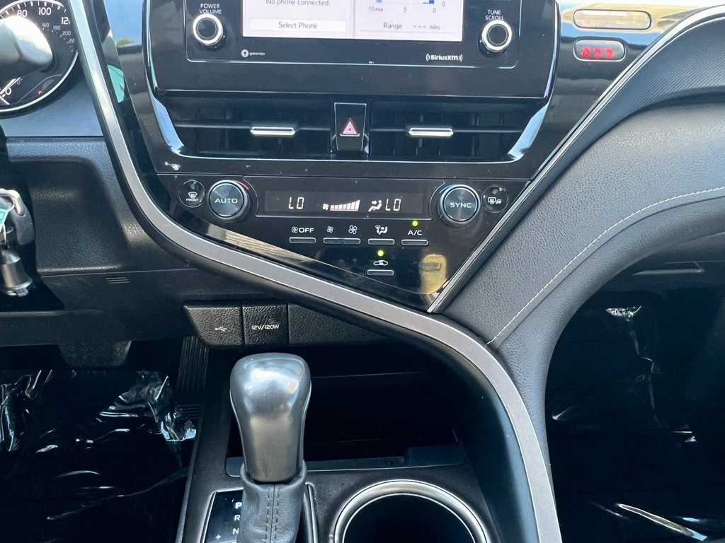 Vehicle image 18 of 29