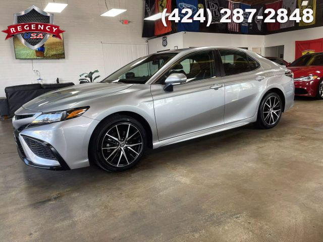 2023 Toyota Camry SE Image 1 of 28