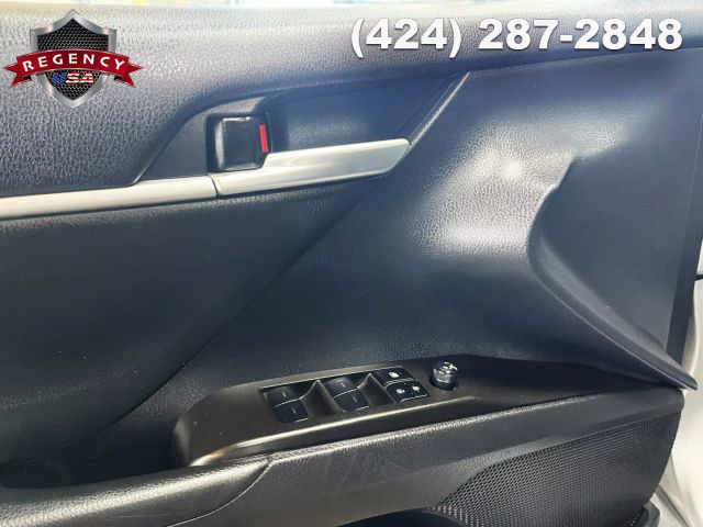 2023 Toyota Camry SE Image 12 of 28