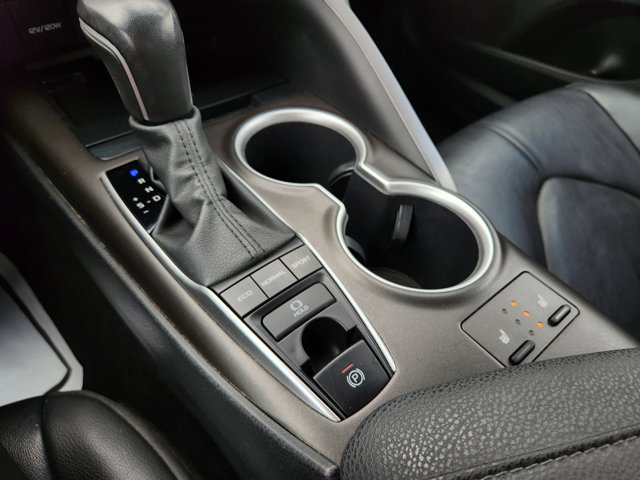 Vehicle image 22 of 29